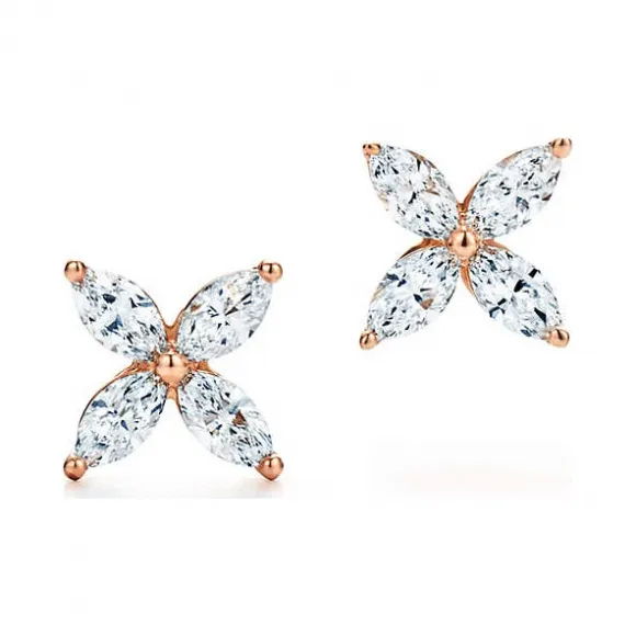 蒂芙尼/Tiffany Tiffany Victoria™ 系列 18K 玫瑰金镶钻中号耳环。