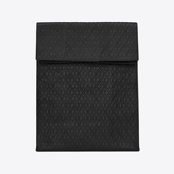 伊夫圣罗兰/Yves Saint laurent le monogramme字母标志压印皮革杂货袋 735586AABTY1000