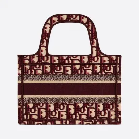 迪奥/Dior Dior Book Tote 迷你酒红色 Dior Oblique 图案刺绣托特包 S5475ZRIW-M974
