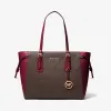 迈克高仕/Michael Kors 女士 树莓红 Voyager 中号老花托特包
