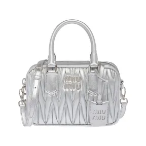 缪缪/Miu Miu 银色 Matelassé 软羊革保龄球包 5BB123-N88-F0118