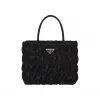 普拉达/Prada 尼龙托特包 1BG321-QR1-F0002