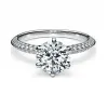 蒂芙尼/Tiffany Tiffany® Setting 铺镶钻石戒圈六爪镶嵌钻戒:经典订婚钻戒。