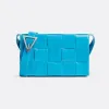 葆蝶家/Bottega Veneta 泳池蓝 牛皮革 男士 cassette斜挎包 667298VCQ714617