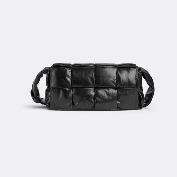 葆蝶家/Bottega Veneta Cassette加衬科技斜挎包 709978VCQ718803