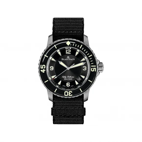 宝珀/Blancpain Fifty Fathoms 五十噚系列 钛金属 自动机械机芯 男表 5015-12B30-NABA