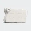 葆蝶家/Bottega Veneta CASSETTE斜挎包 667298VCQ719005