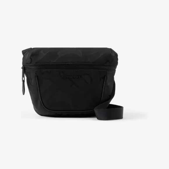 博百利/Burberry Archie - 专属标识提花斜背包 (黑色) 80629051